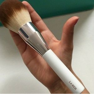 New La Mer powder brush 100% Authentic